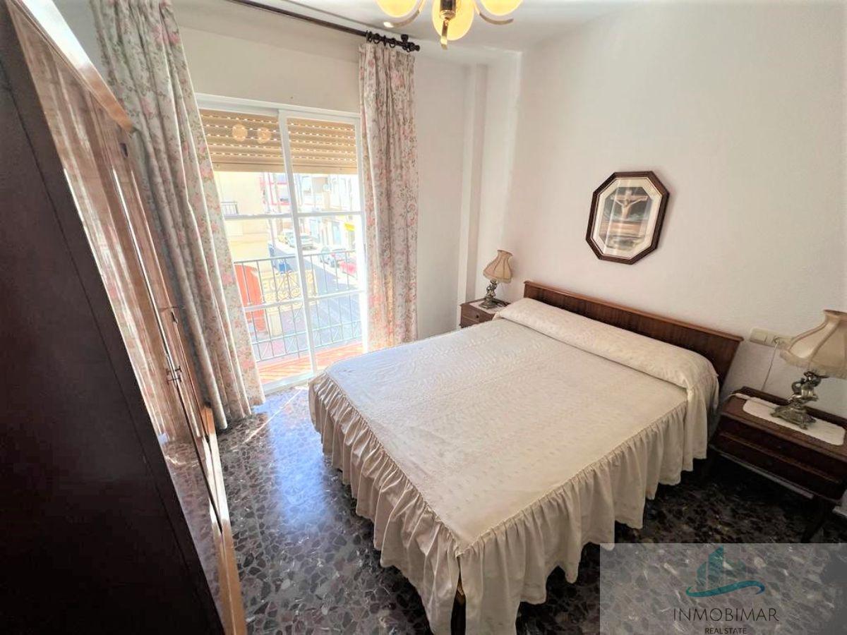 For sale of flat in Salobreña