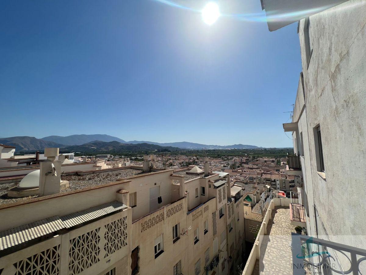 For sale of flat in Salobreña