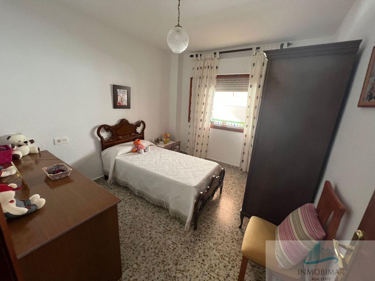 For sale of flat in Salobreña