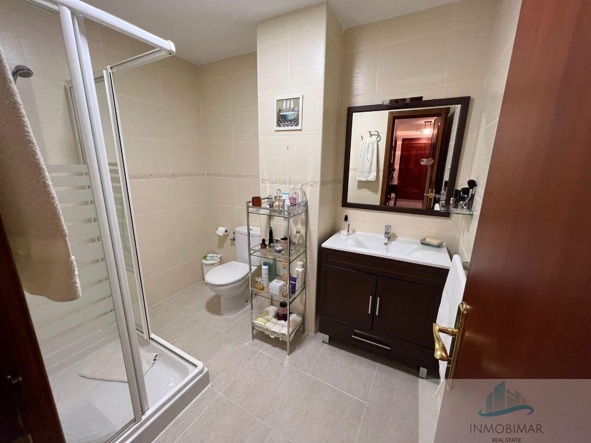 For sale of flat in Salobreña