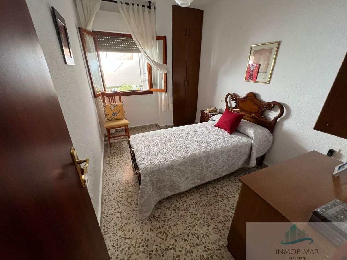 For sale of flat in Salobreña
