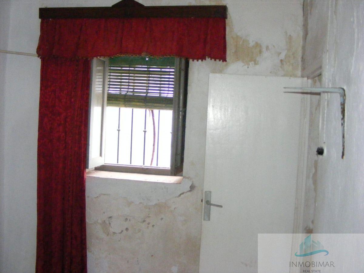 For sale of house in Salobreña