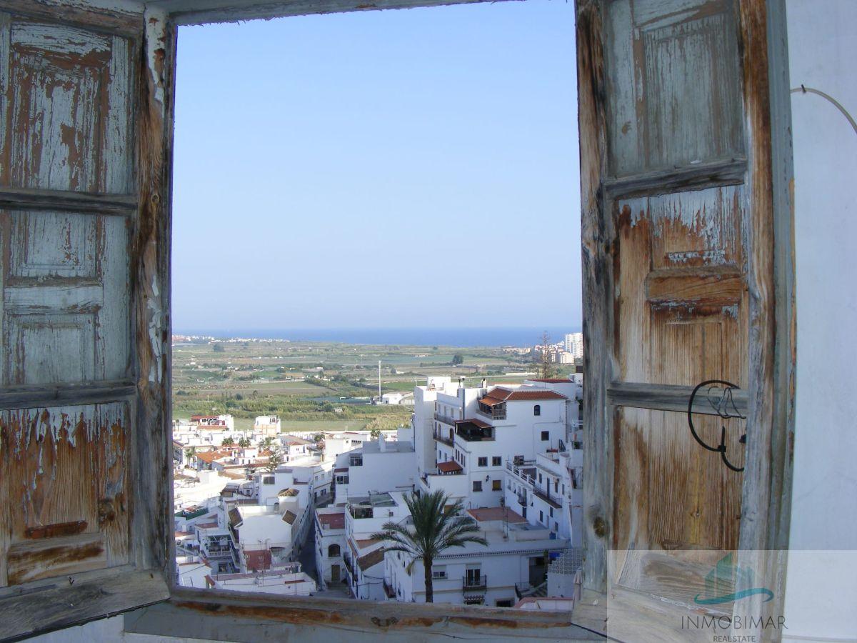For sale of house in Salobreña
