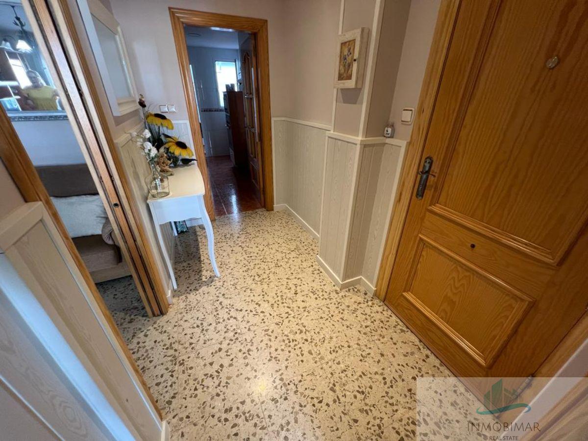 For sale of flat in Salobreña