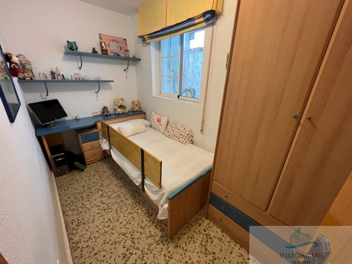 For sale of flat in Salobreña