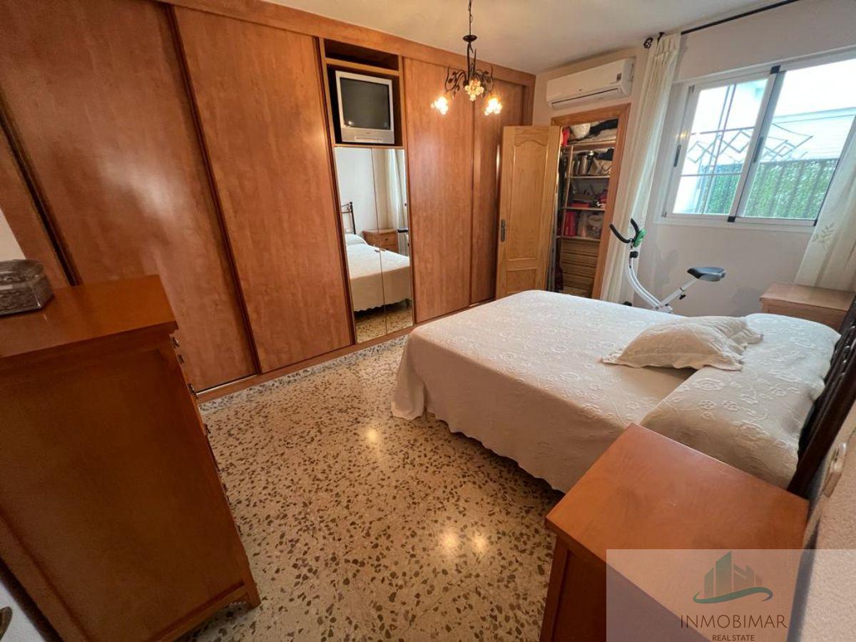 For sale of flat in Salobreña