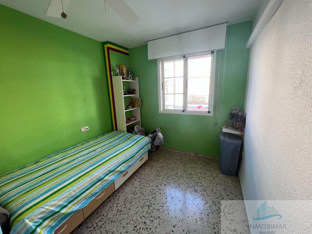 For sale of flat in Salobreña