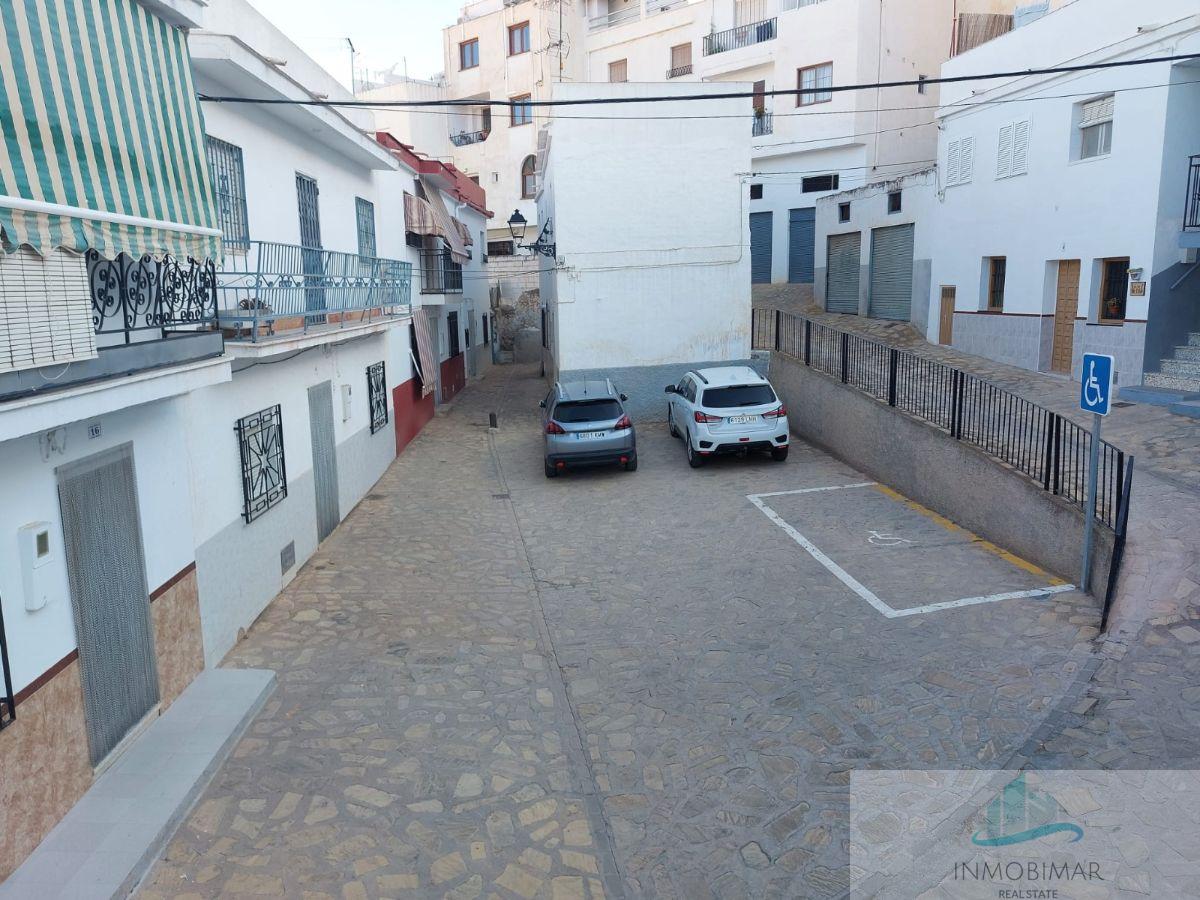 For sale of house in Salobreña