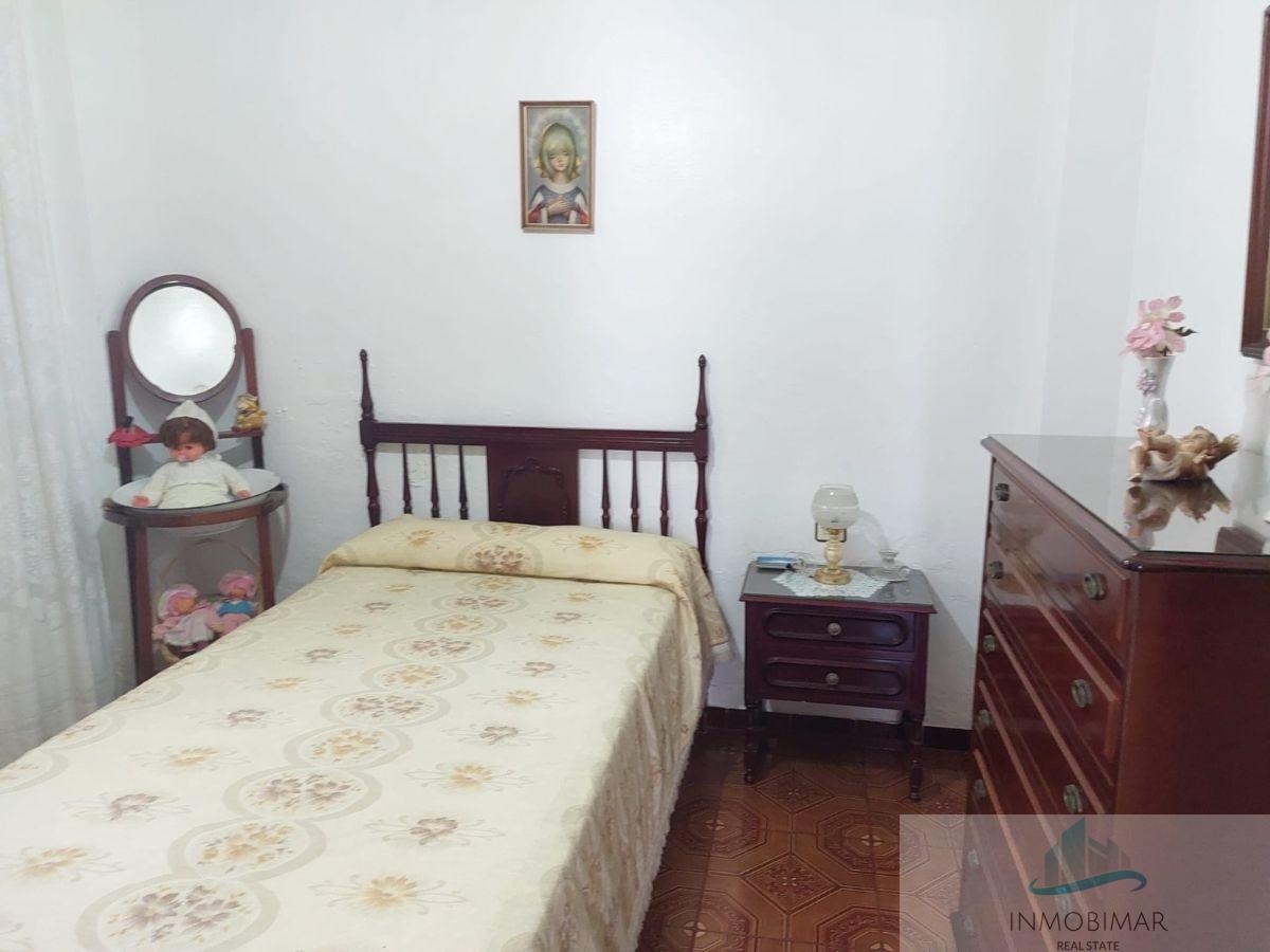 For sale of house in Salobreña