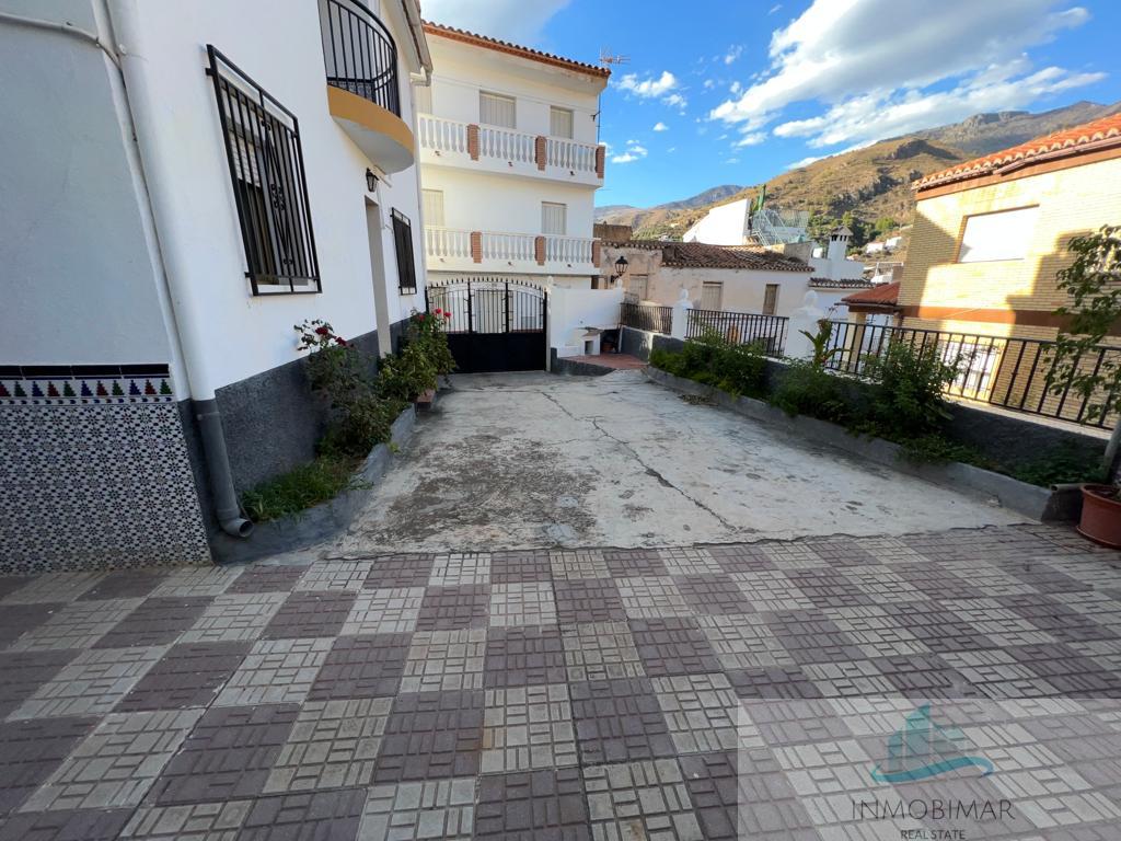 For sale of house in Guájar Fondón