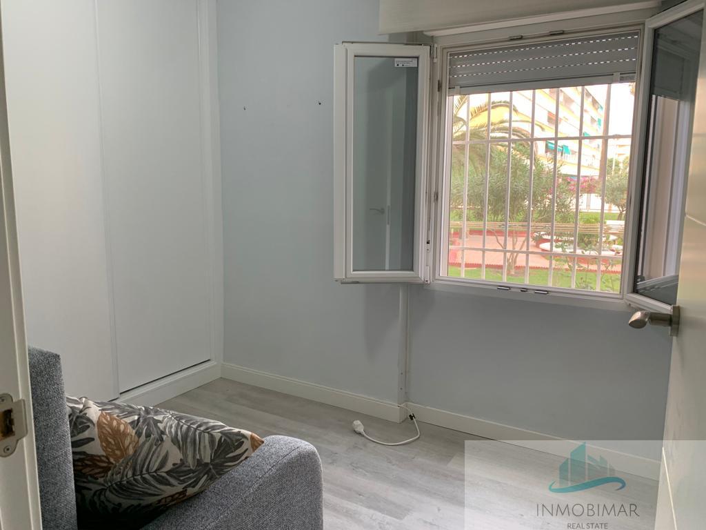 For sale of flat in Motril