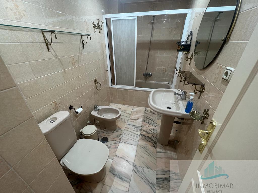 Til salg fra etage i Salobreña