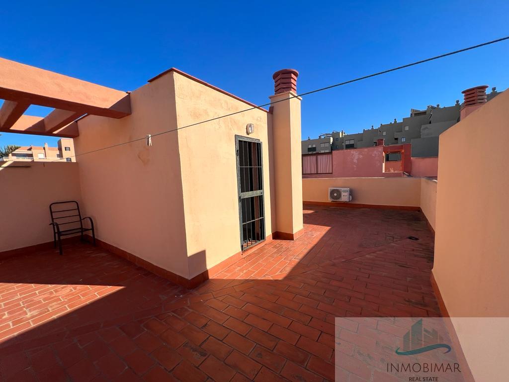 For sale of house in Salobreña