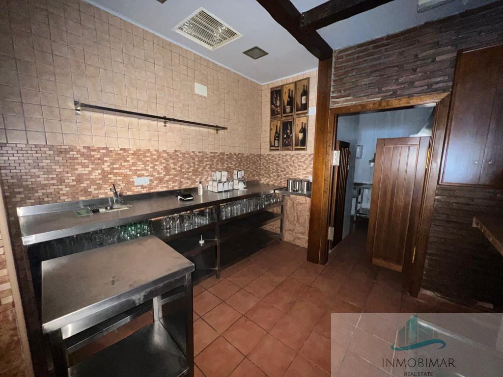 Продажа от

 Коммерческие помещения на Motril