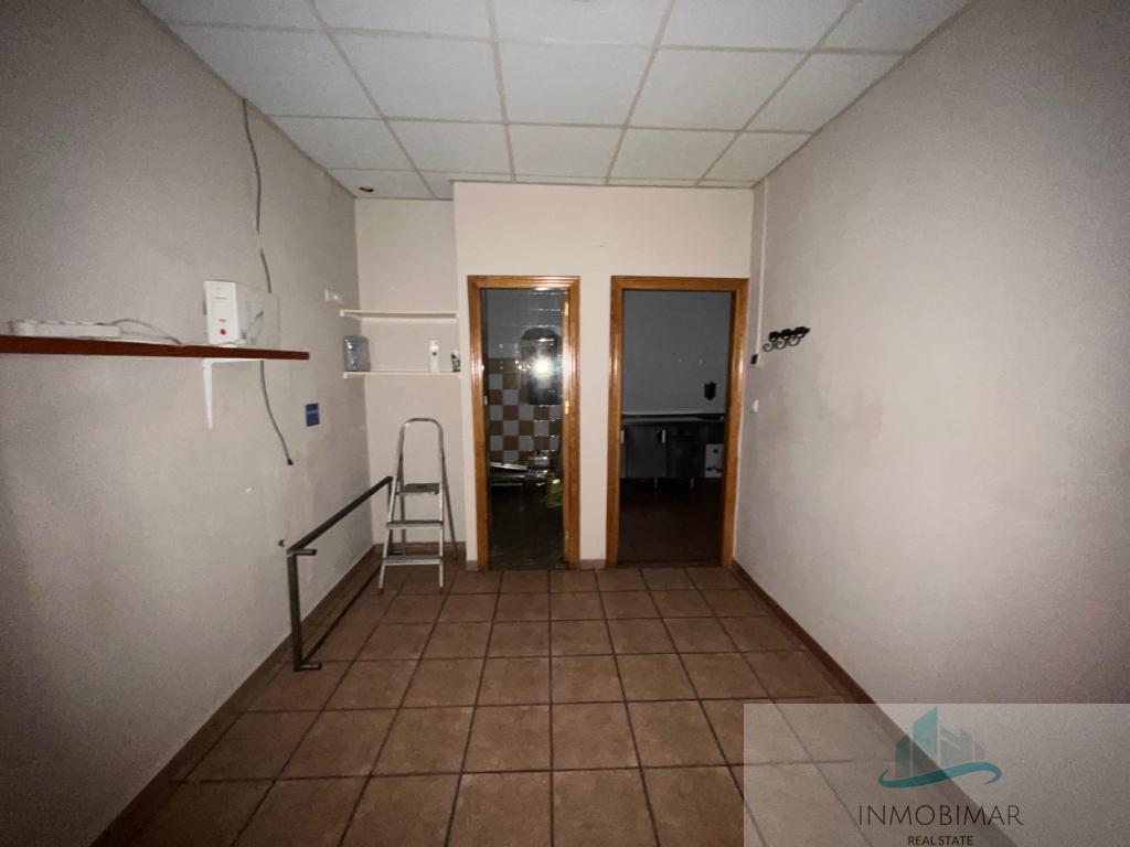 Продажа от

 Коммерческие помещения на Motril