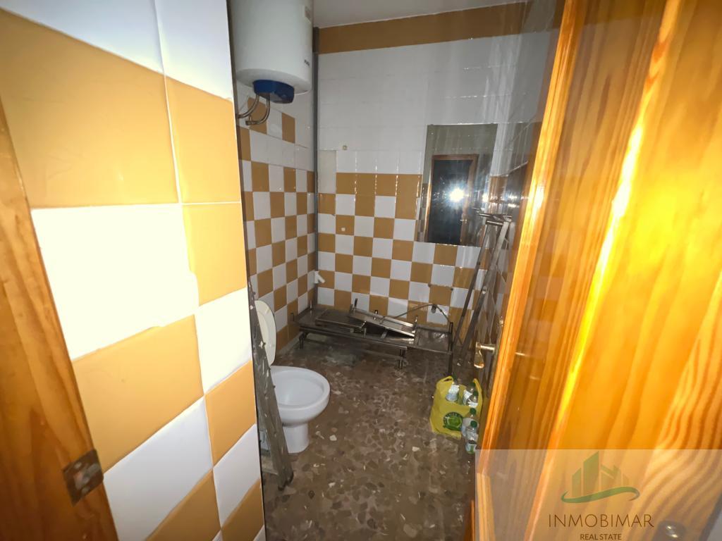 Продажа от

 Коммерческие помещения на Motril