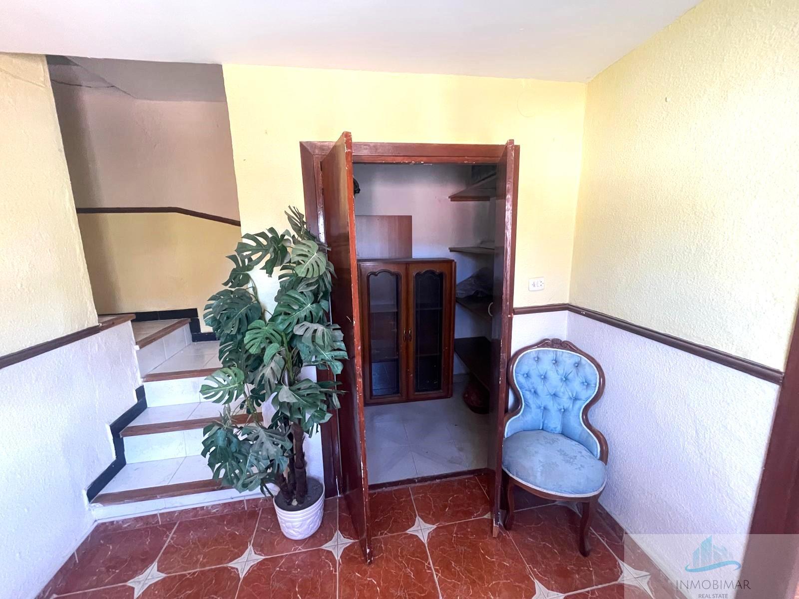 For sale of house in Molvízar