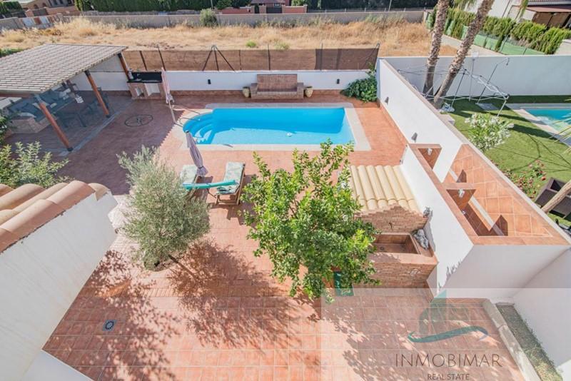 For sale of house in Otura