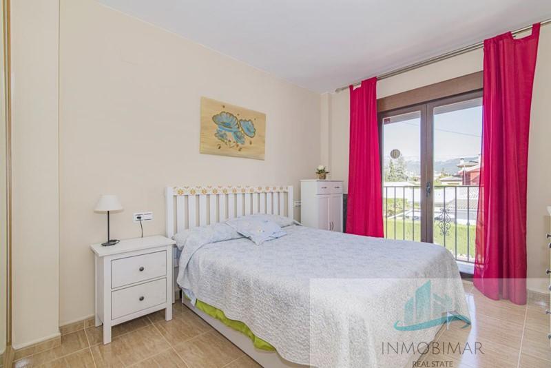 For sale of house in Otura