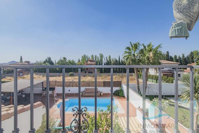 For sale of house in Otura