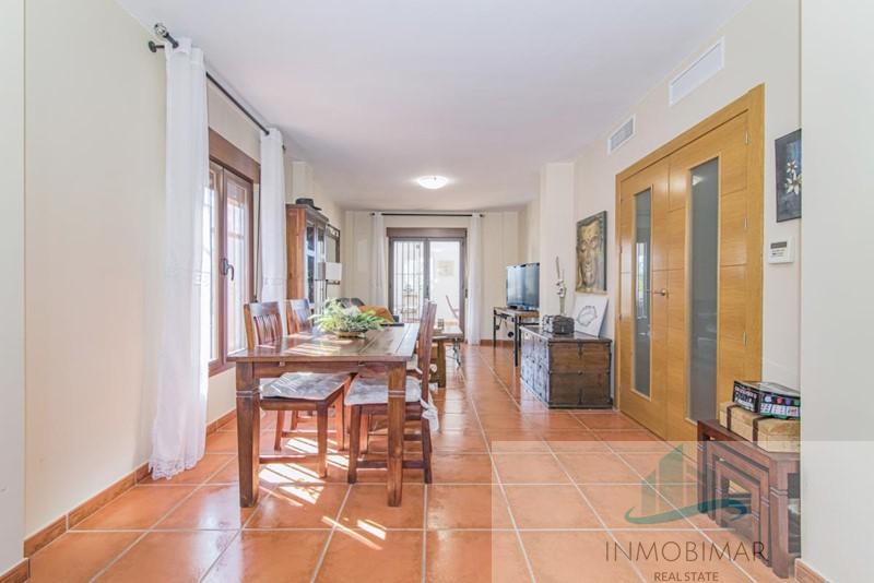 For sale of house in Otura