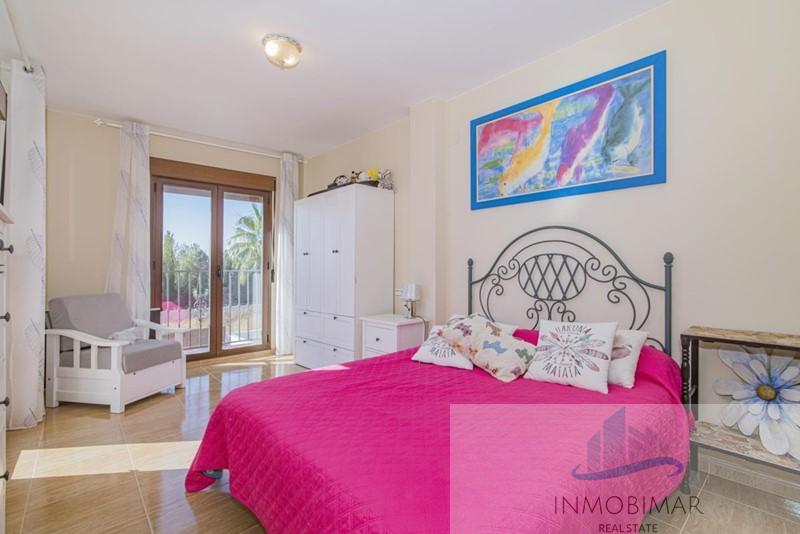 For sale of house in Otura