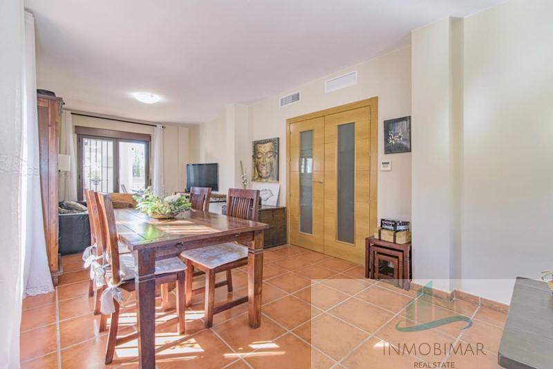 For sale of house in Otura