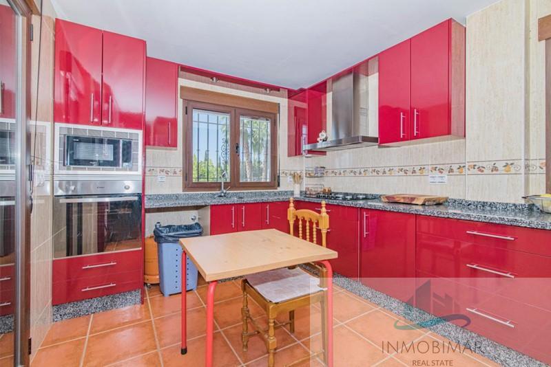 For sale of house in Otura