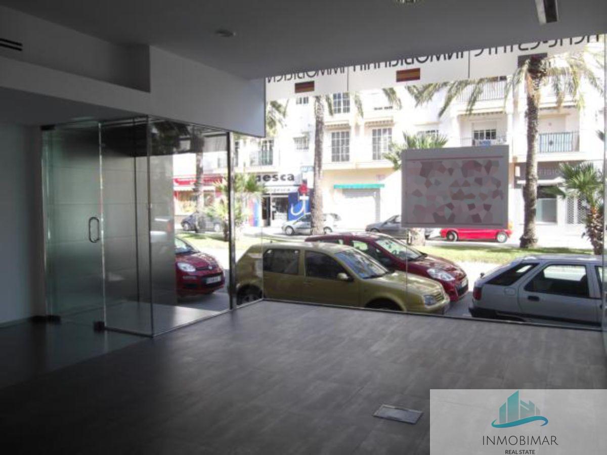 For sale of commercial in Salobreña