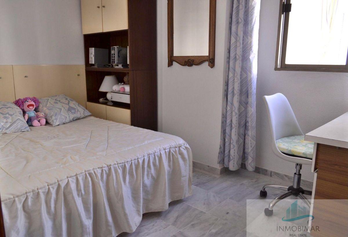 For sale of flat in Salobreña