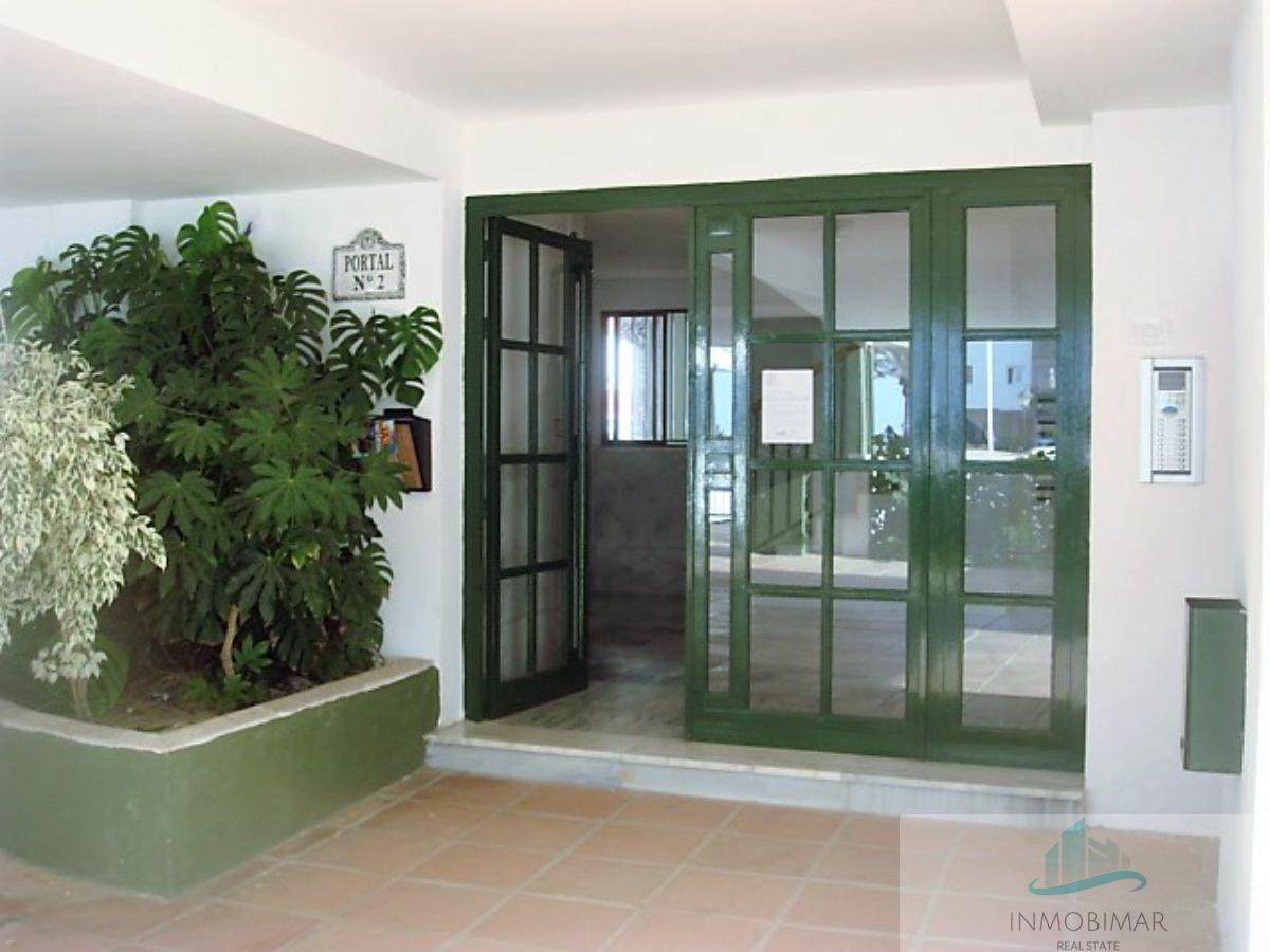 For sale of flat in Salobreña