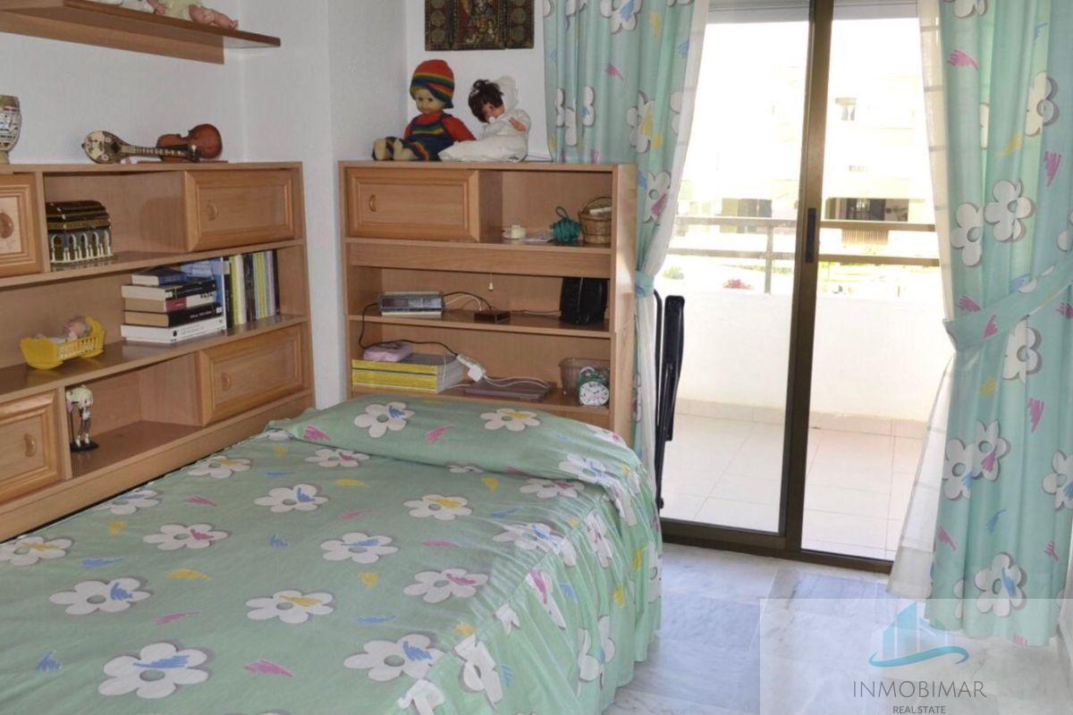 For sale of flat in Salobreña