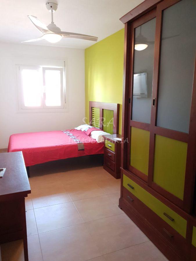 For rent of chalet in Roquetas de Mar