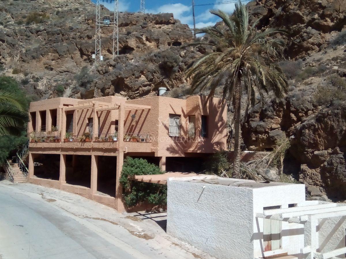 Venta de chalet en Roquetas de Mar