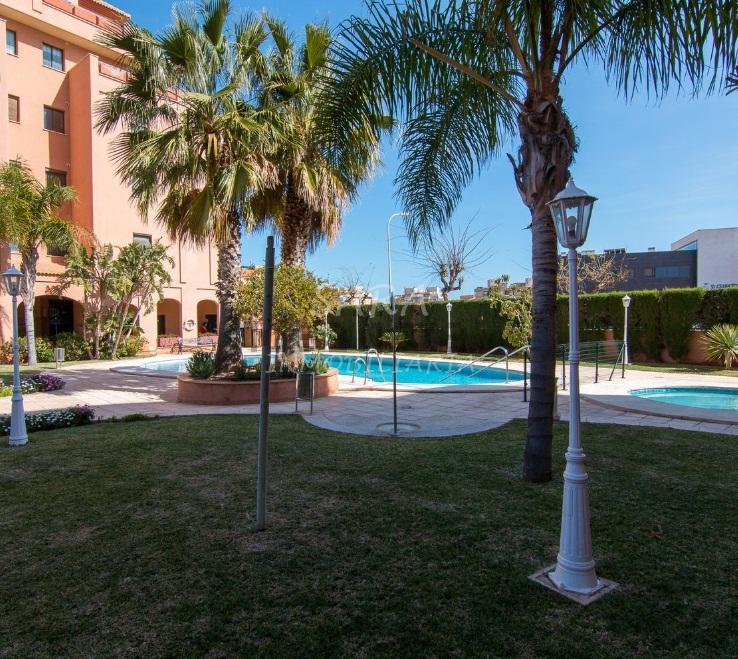 Alquiler de apartamento en Roquetas de Mar