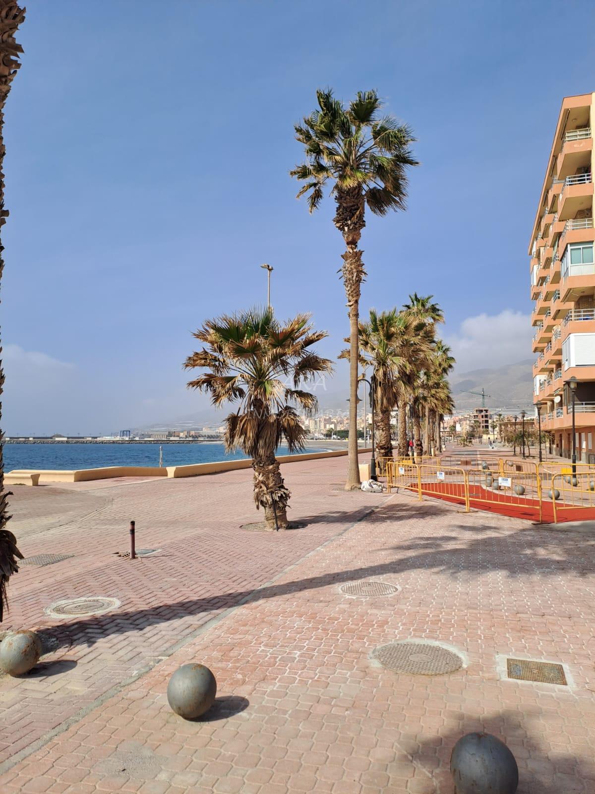Venta de apartamento en Adra