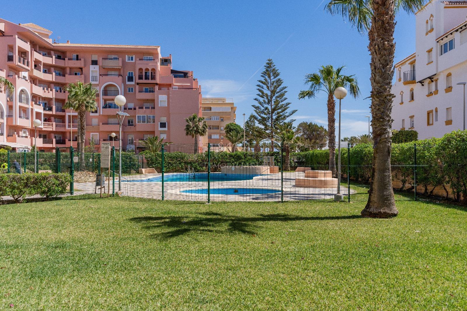 Venta de apartamento en Roquetas de Mar