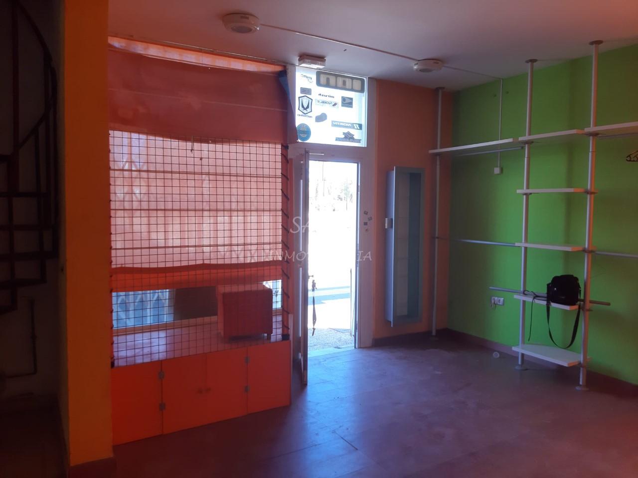 Alquiler de local comercial en Almerimar