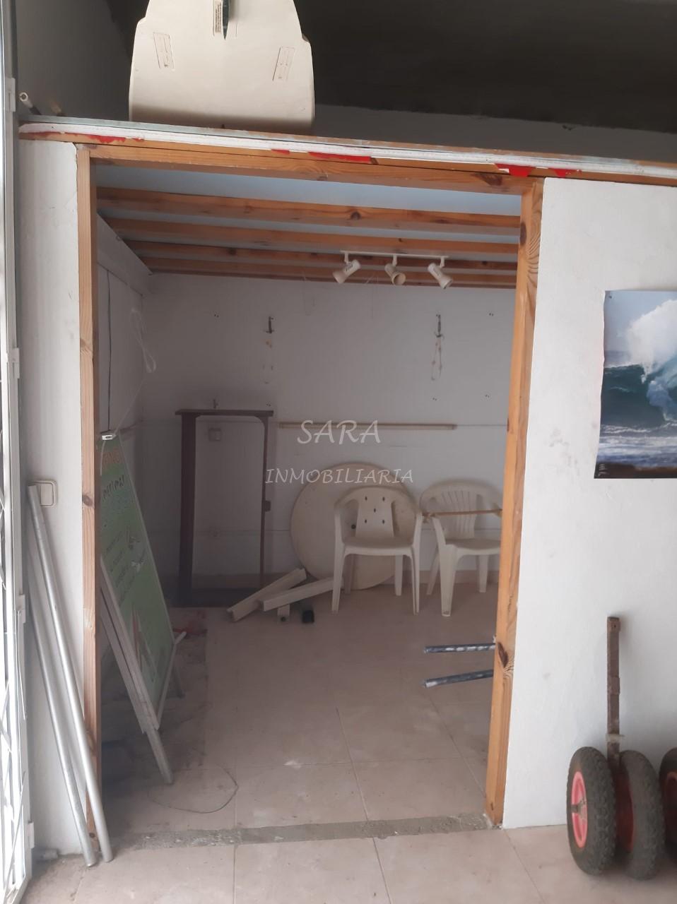 Alquiler de local comercial en Almerimar
