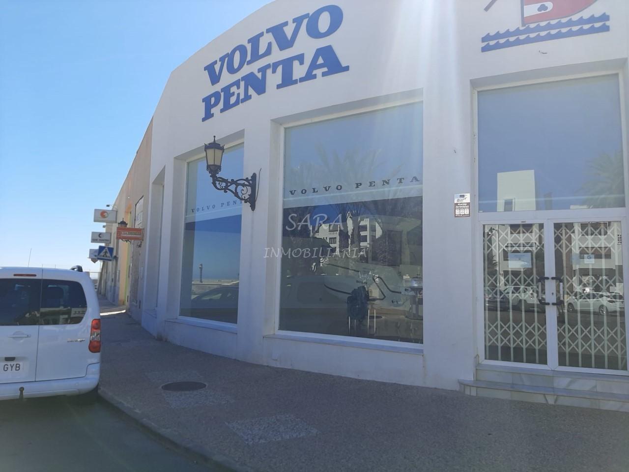 Alquiler de local comercial en Almerimar
