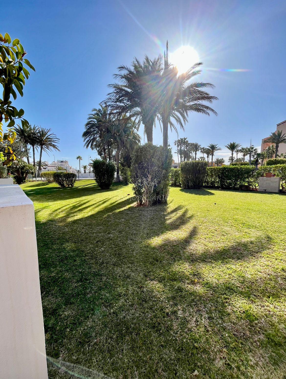 Alquiler de apartamento en Roquetas de Mar