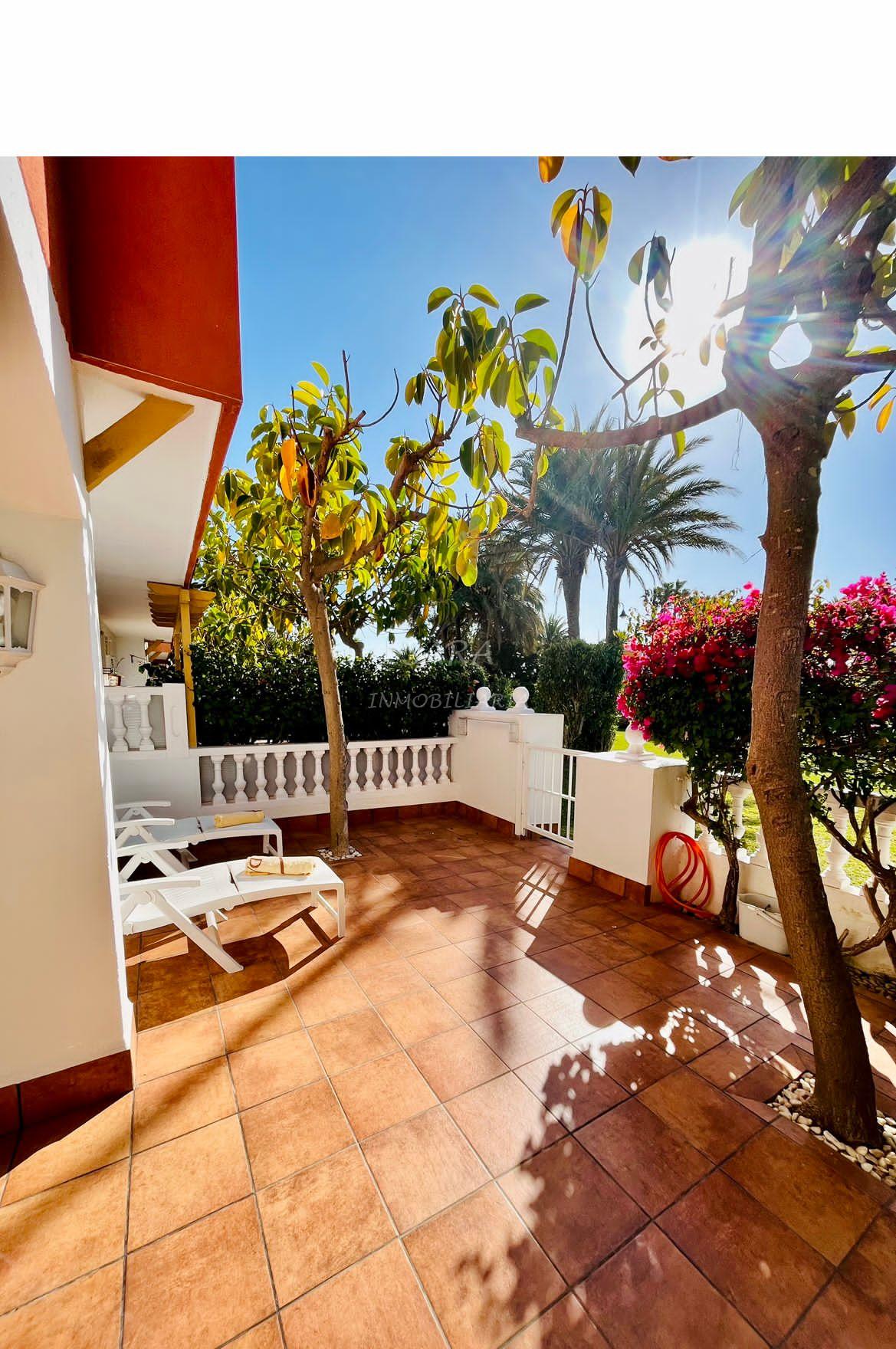 Alquiler de apartamento en Roquetas de Mar