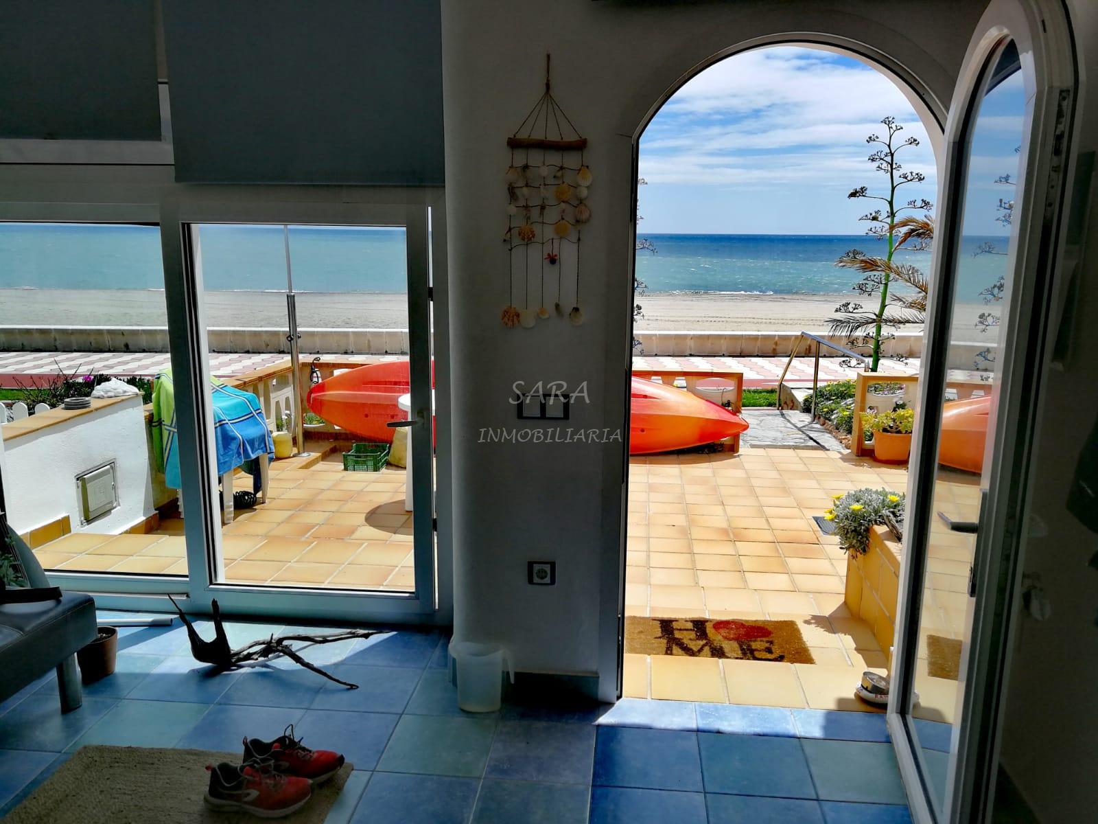 تأجير من جناح صغير في Roquetas de Mar