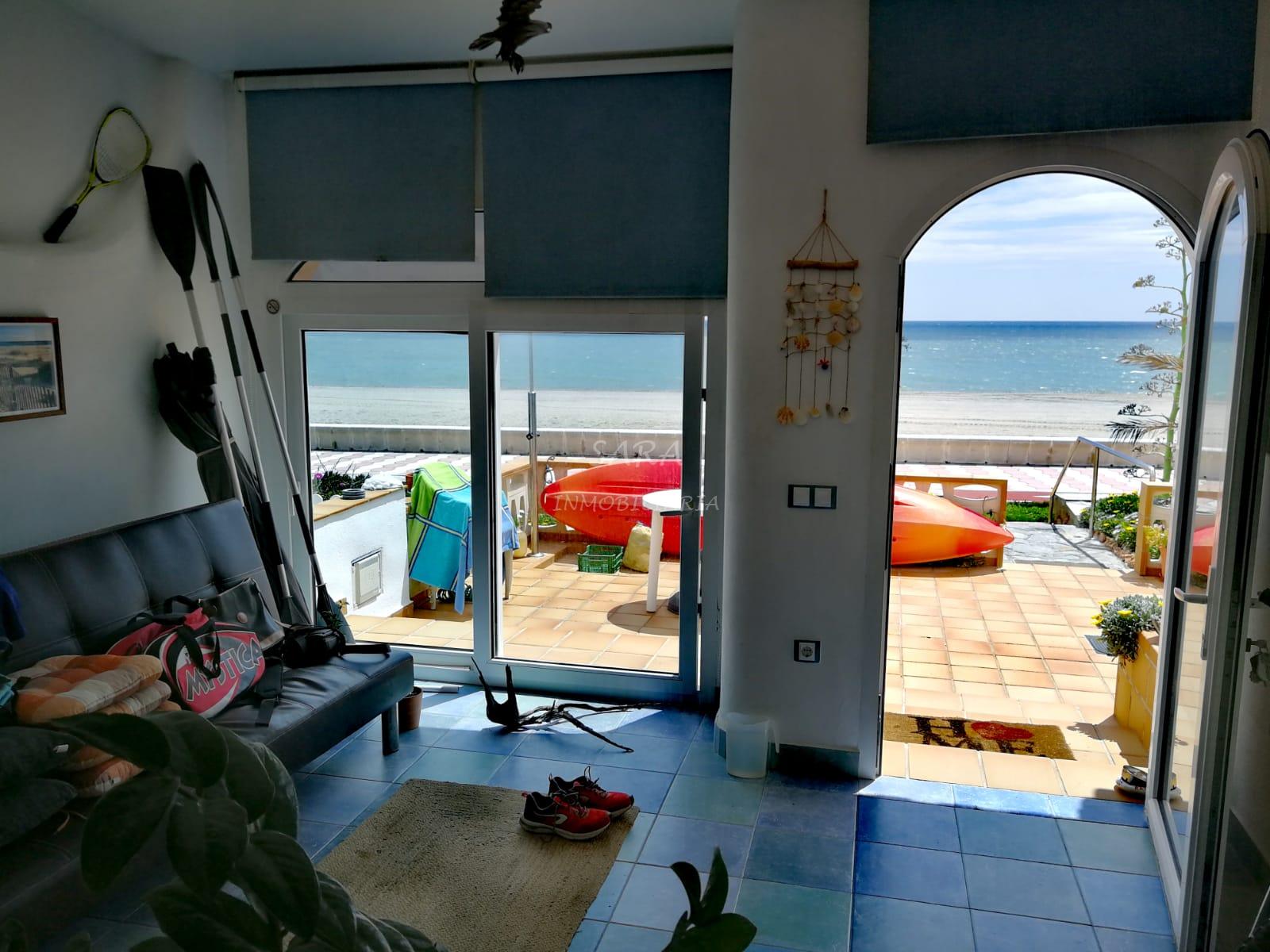 تأجير من جناح صغير في Roquetas de Mar