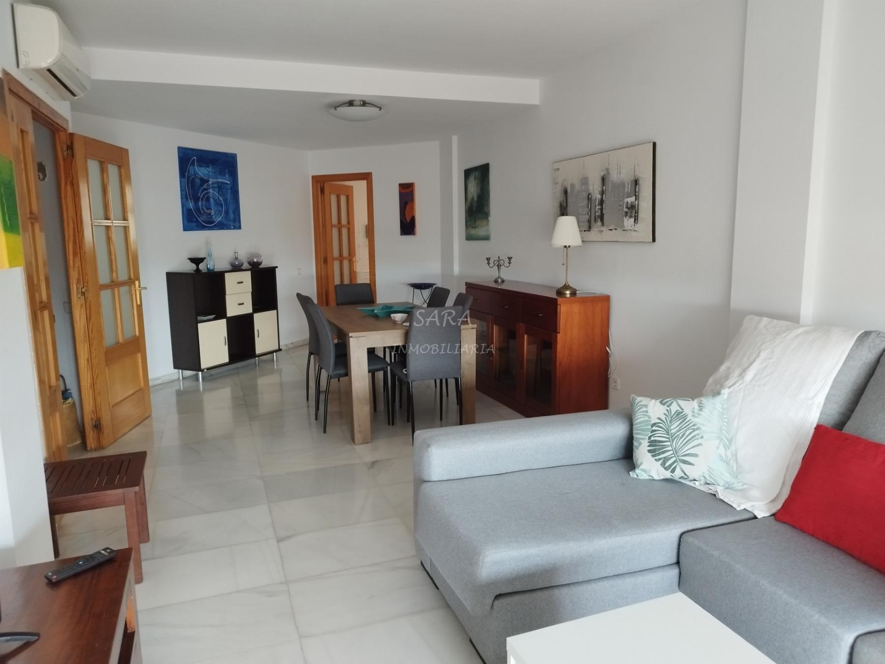 Alquiler de apartamento en Roquetas de Mar