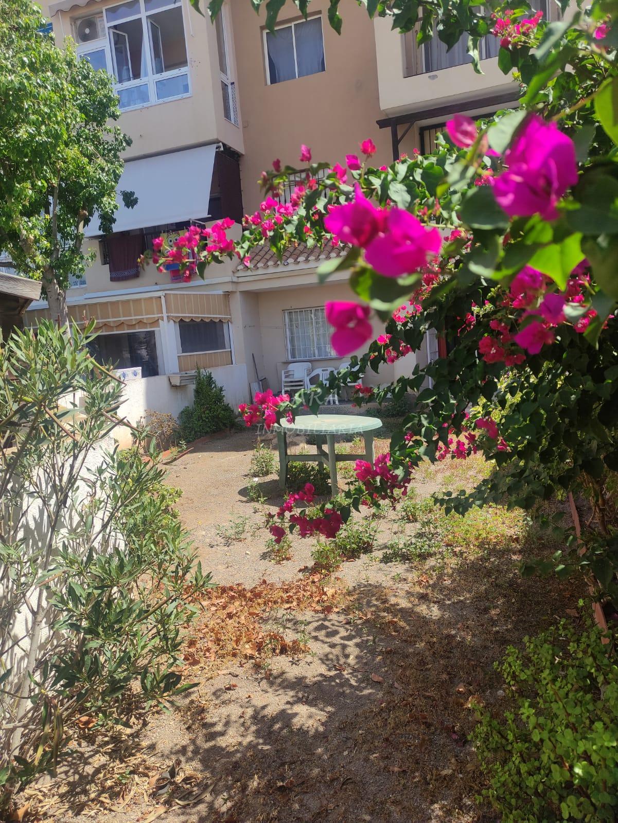 Alquiler de apartamento en Roquetas de Mar