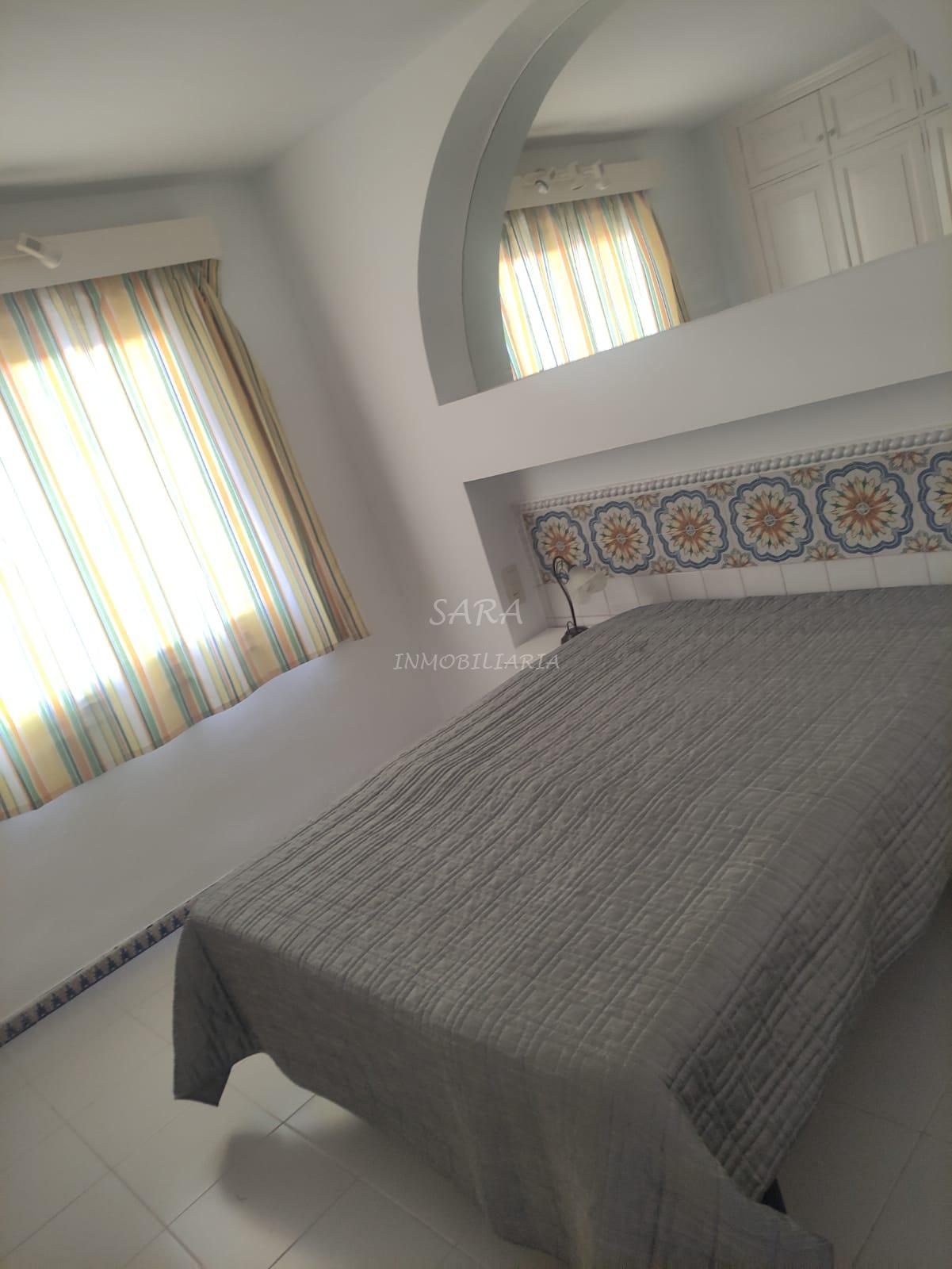 Alquiler de apartamento en Roquetas de Mar