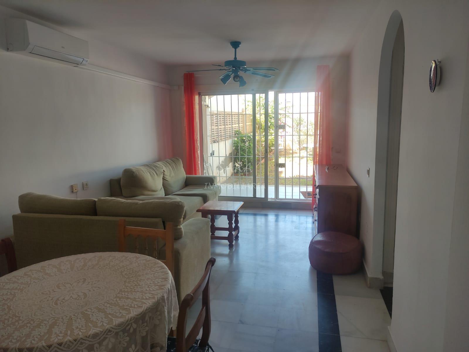 Alquiler de apartamento en Roquetas de Mar