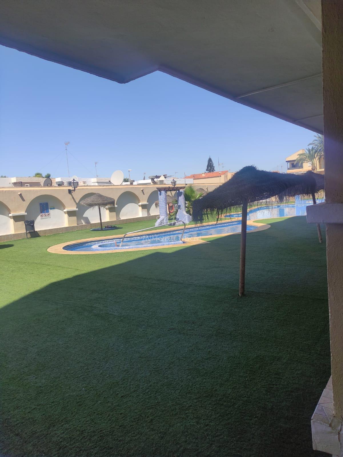 Alquiler de apartamento en Roquetas de Mar