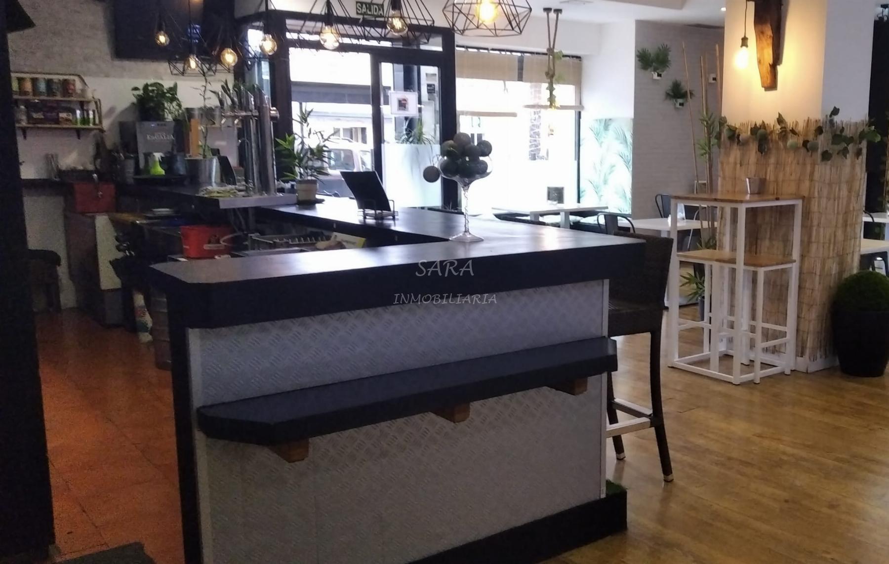 Alquiler de local comercial en Roquetas de Mar